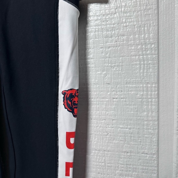 Bears leggings WEAR by Erin Andrews - Picture 12 of 13